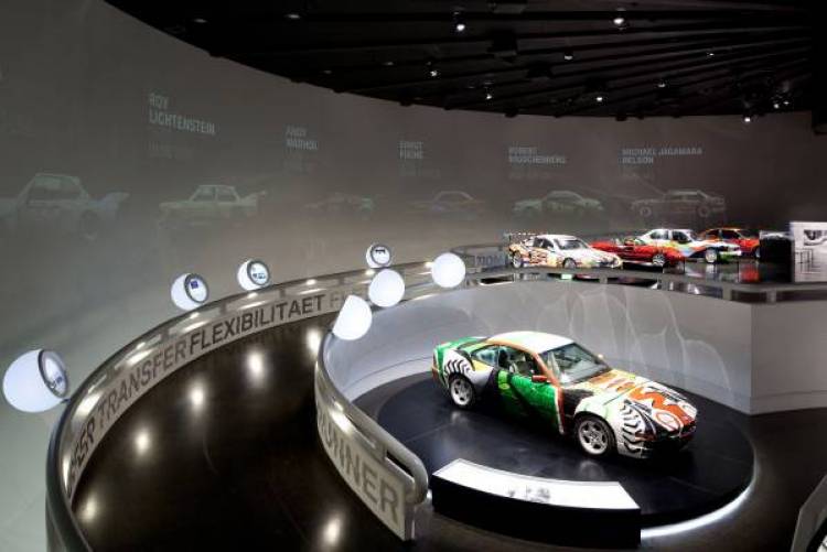 BMW Art Car Premiere im Museum der bildenden Künste Leipzig